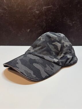 lululemon athletica Black and Gray Camo Performance Running Hat